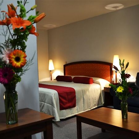טולנסינגו Hotel Mediterraneo Sa De Cv מראה חיצוני תמונה