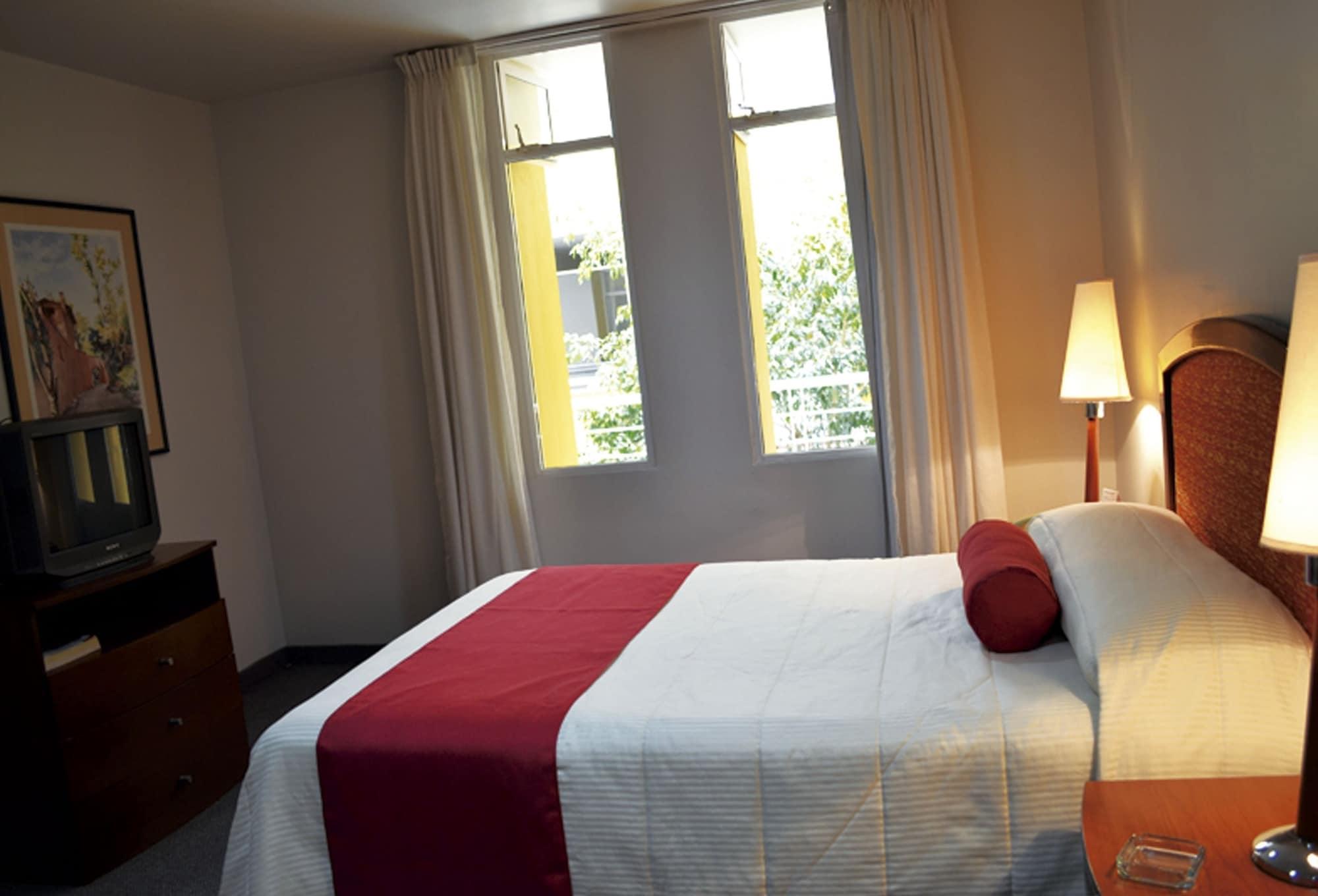 טולנסינגו Hotel Mediterraneo Sa De Cv מראה חיצוני תמונה