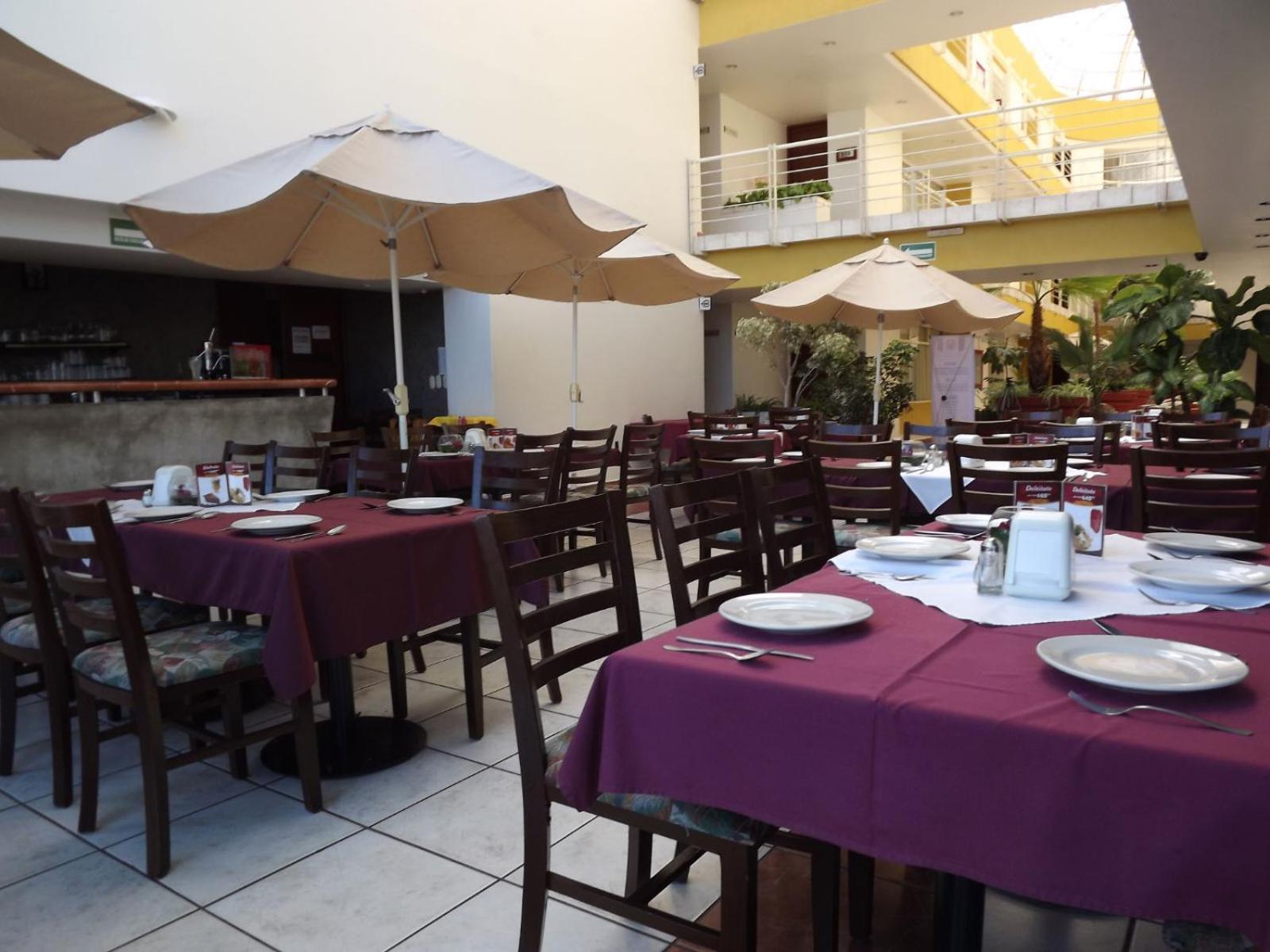 טולנסינגו Hotel Mediterraneo Sa De Cv מראה חיצוני תמונה