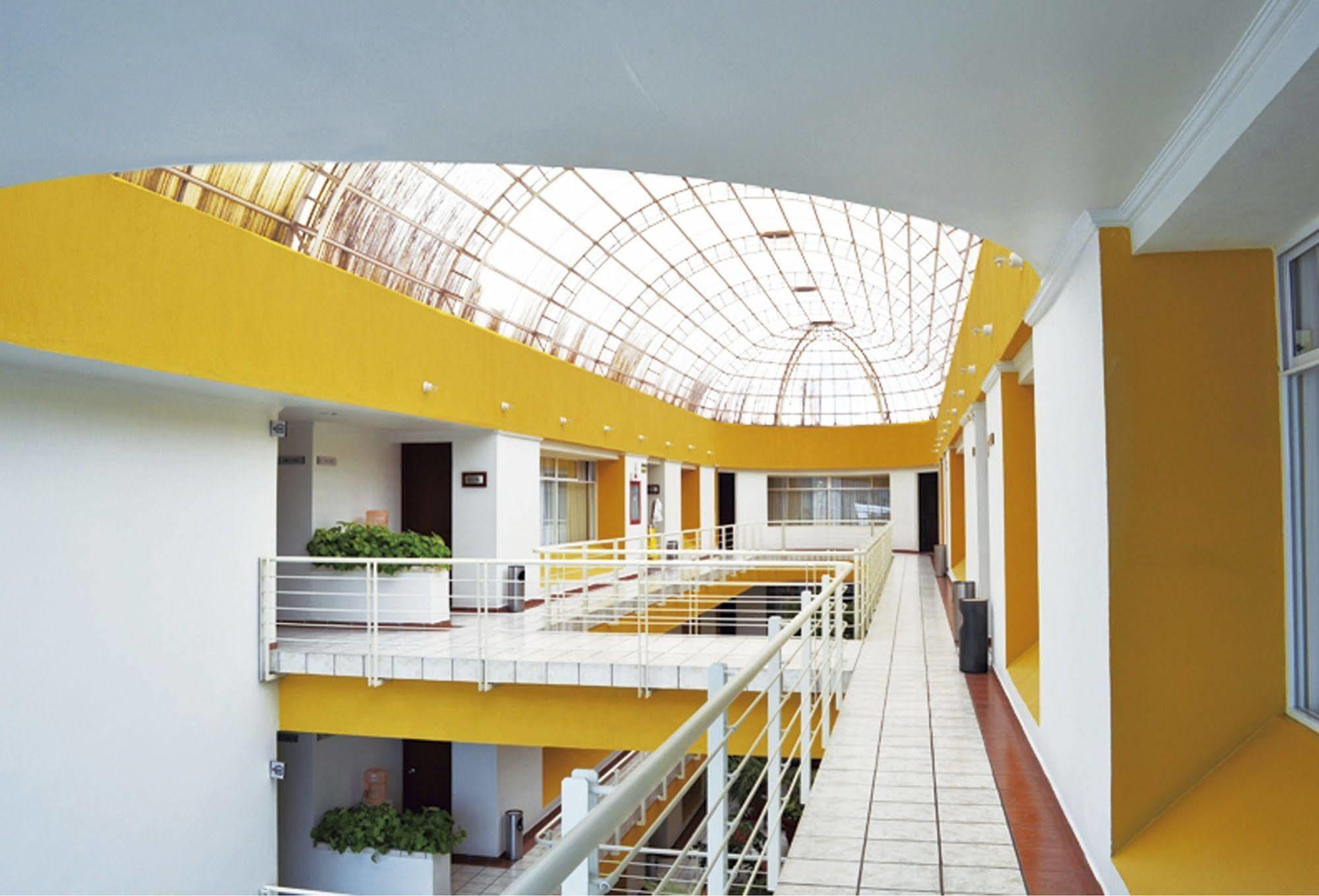 טולנסינגו Hotel Mediterraneo Sa De Cv מראה חיצוני תמונה